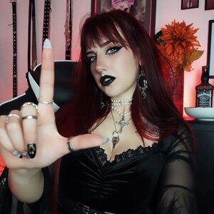 IVY FOX - gothic dominatrix 🦊