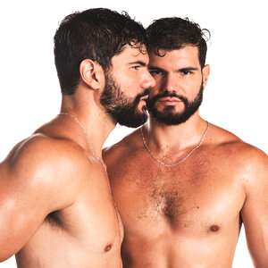 Castillo Twins
