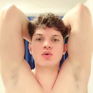 Curl Bryant