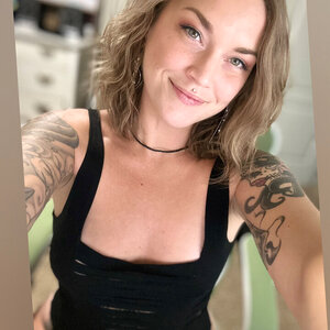 Mollie Rose! 🌳🖤