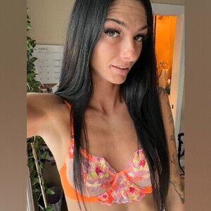 Hailey Nicole