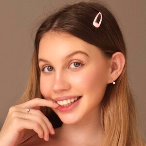 🎀Molly Lovnse🎀
