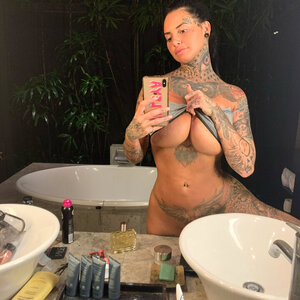 Jem Lucy 🖤