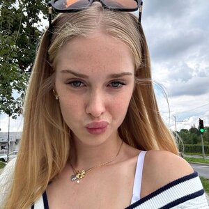 Celine Ren 💗