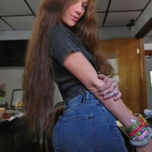 Hairy Mommy Mandy