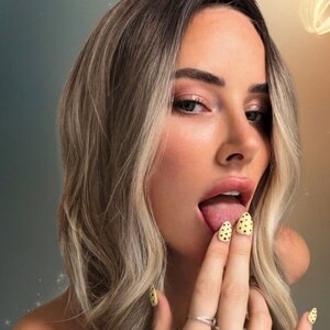 🟢 vanessa cosi • VIP