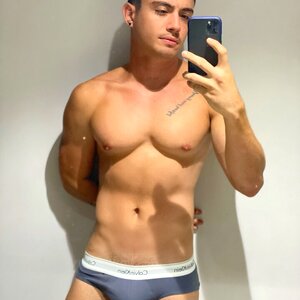 Leoo carvajal