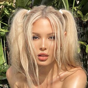 LILY 💋