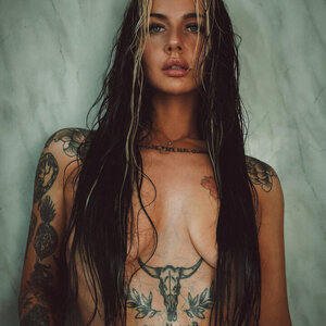 🖤 Ellie Jay 🖤