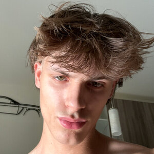 𝑒𝒹𝒹𝓎🕺🏼