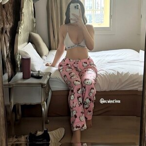 Abbie Sweetie 🍬 NO PPV