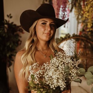 Cowgirl J 🤠