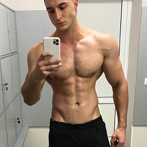 Tom Hard