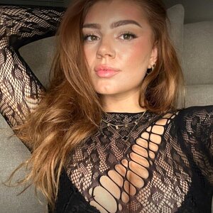 BELLE 🍑