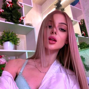 Ariana Barbie👑
