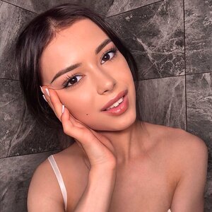 Anasteysha Gold