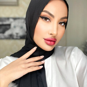 Yasmin🖤