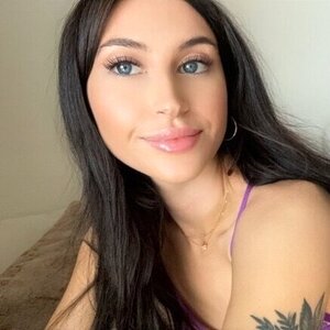 Maddie Belle 🤍💦🌸