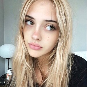 Enya Skarsgård🩵