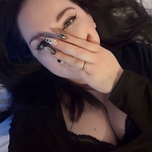 Cassie 🎮✨ French egirl 💗