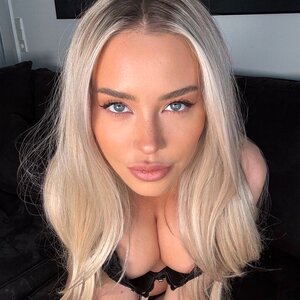 Goddess Amber 🖤