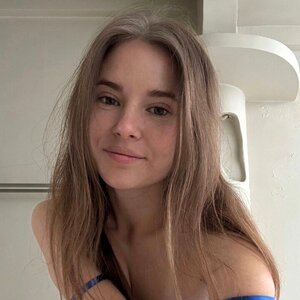 Viktoria💕