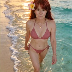 ❤️ LAUNA 💗 SEXY REDHEAD
