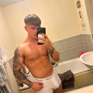 Tom 😈