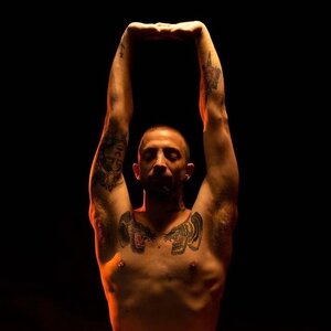 NAKED YOGA MEN
