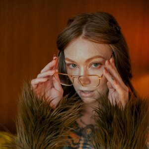 GoAskAlex  👑  Queen of Dirty Talk