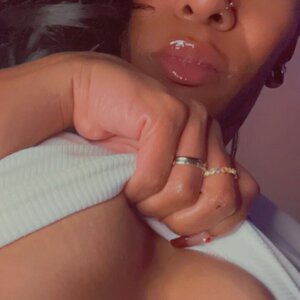 Virtual GF & HeadWench 🐉
